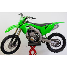 Kawasaki KX450 21