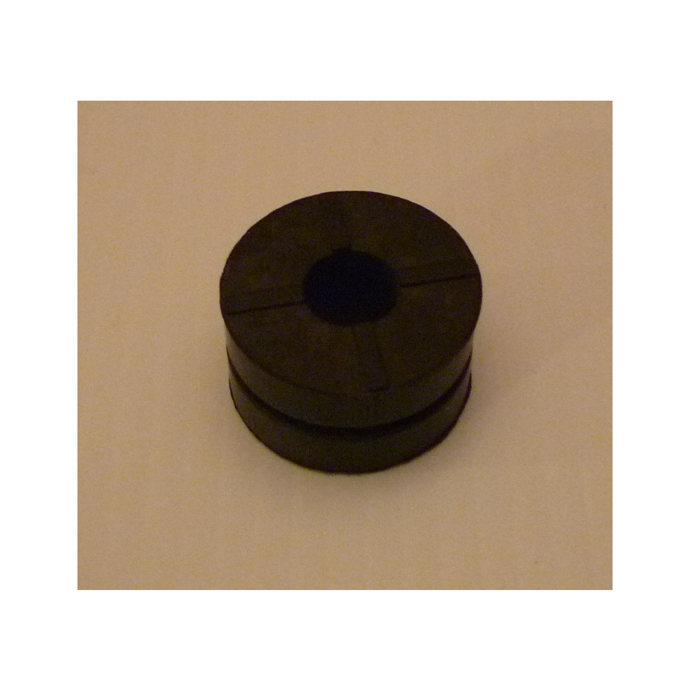 Honda OEM RUBBER, RADIATOR MOUNTING
