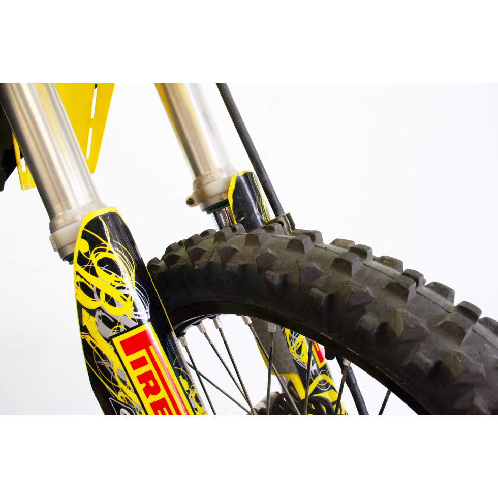 Suzuki RM250 02