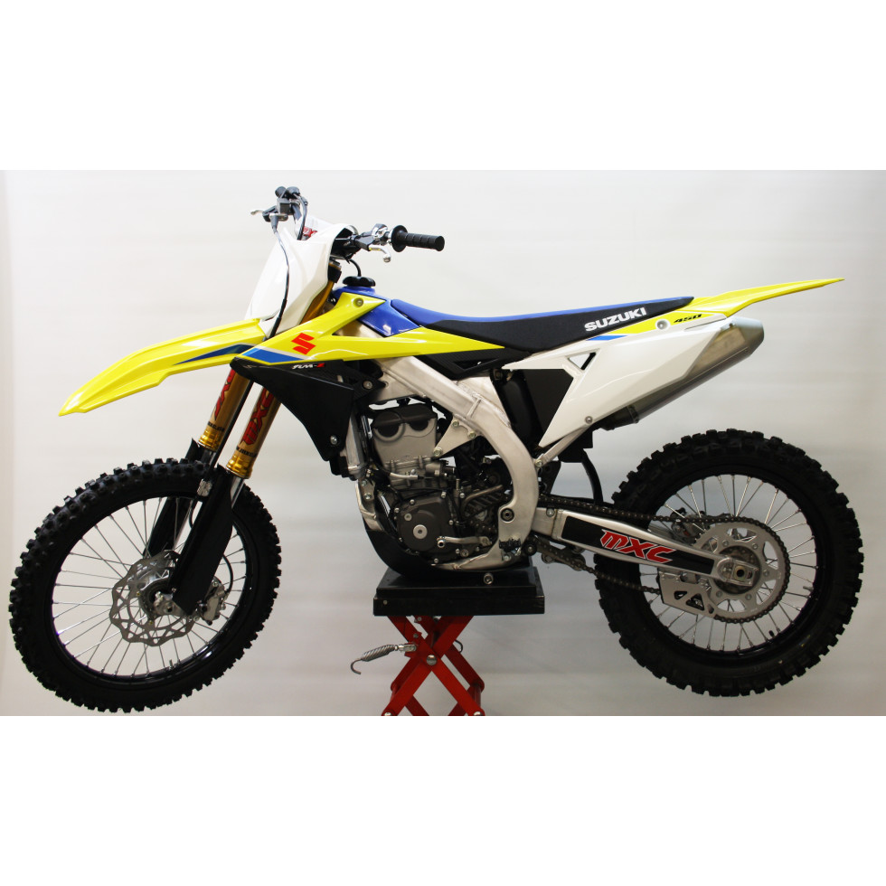 Suzuki RMZ250 23