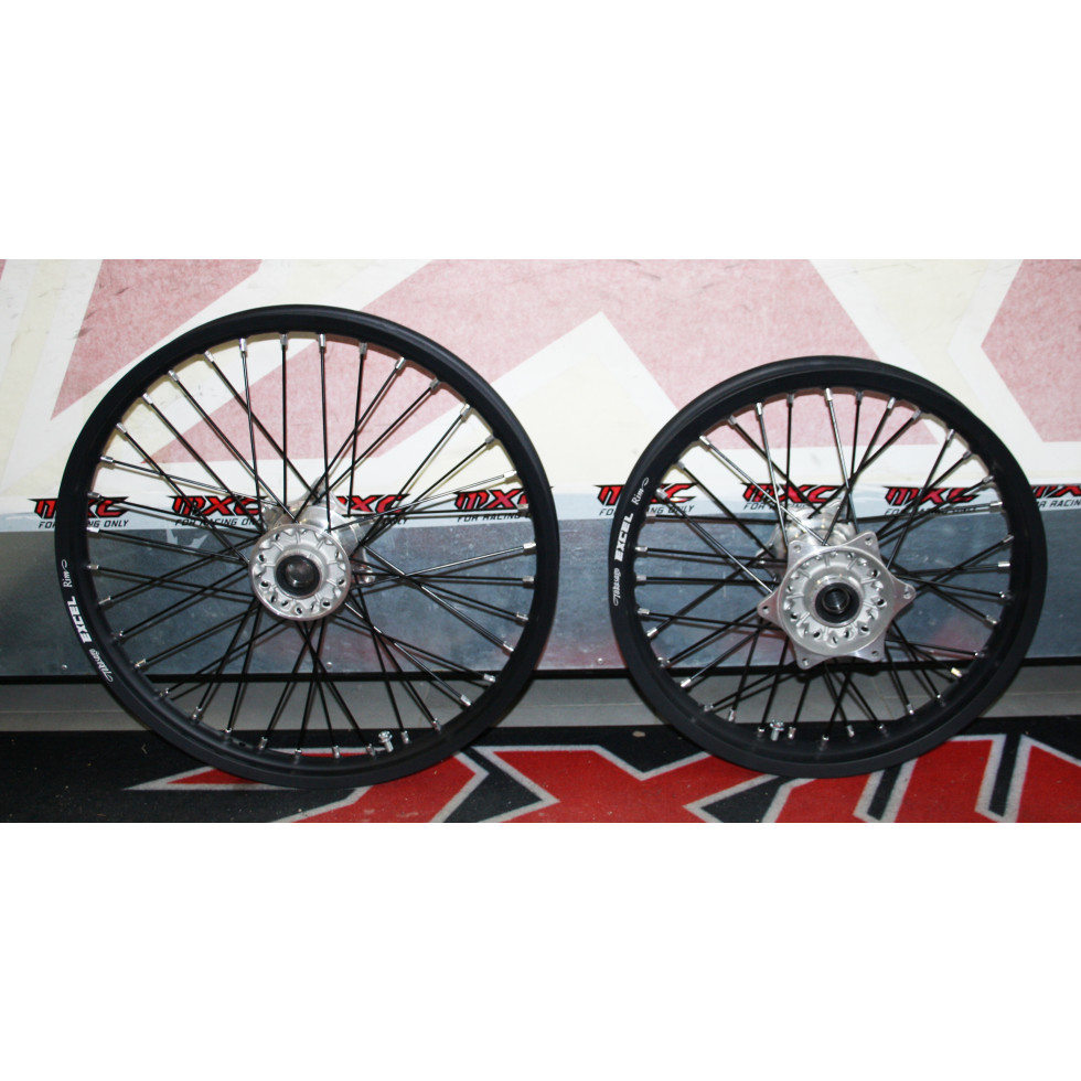 Beta Radsatz NEU 21x1,60 / 18x2,15 RR300 13-20/RR250 13-20/RR350 13-20..